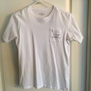 Vineyard Vines tshirt golf whale